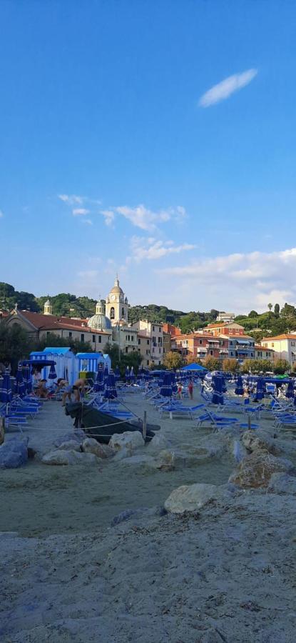 L'Angolo D'Amare Леричи Экстерьер фото